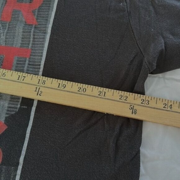 Old Navy Collectabilitees Mens Christmas Vacation Graphic T-Shirt - Picture 6 of 7